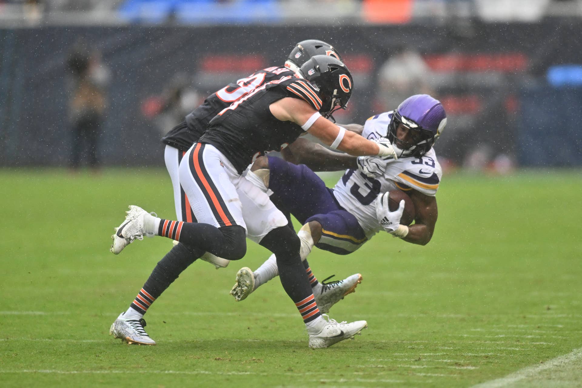 Vikings' running back questions grow with Aaron Jones missing practice ...