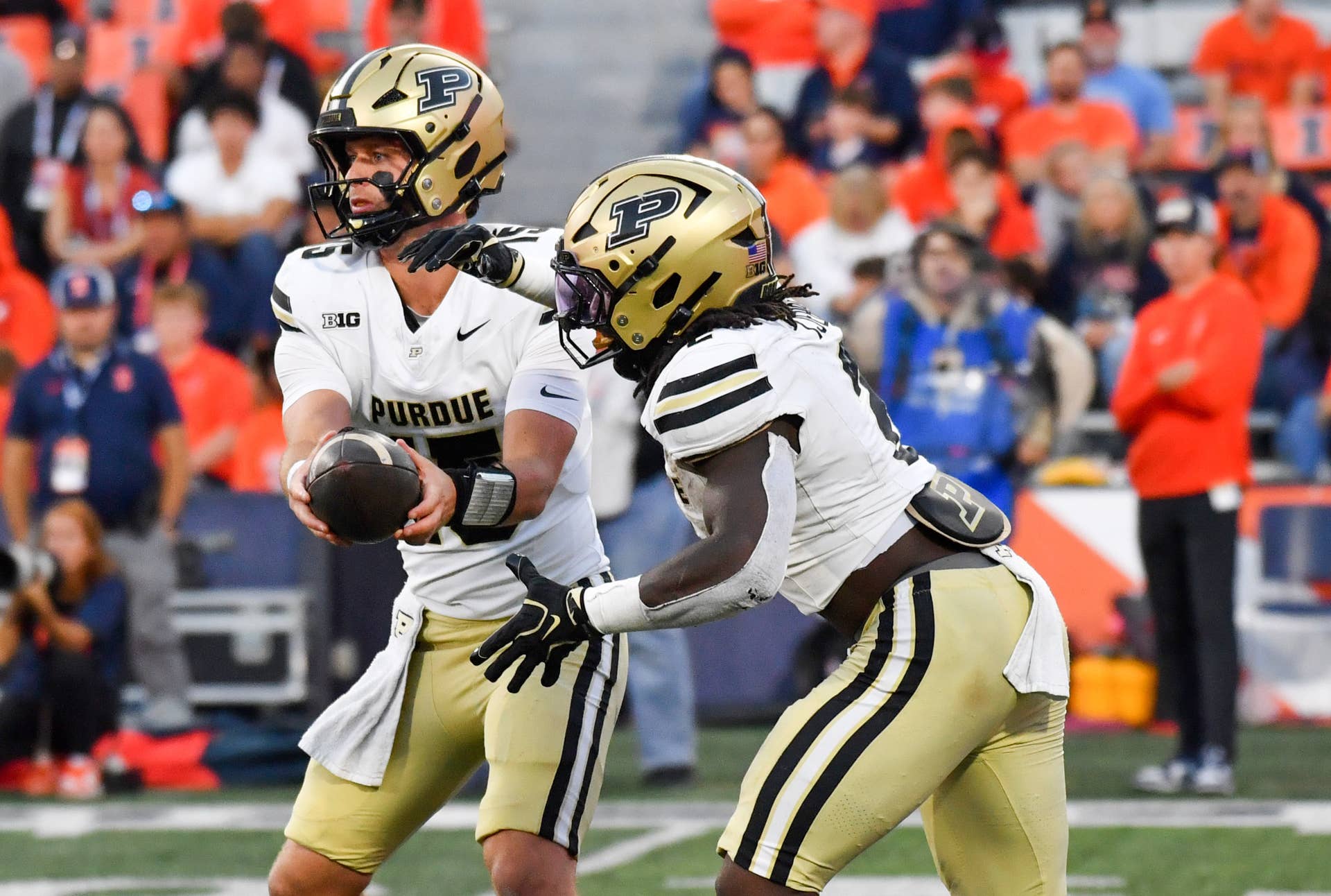 Gophers getting a warning from betting markets ahead of Purdue trip ...